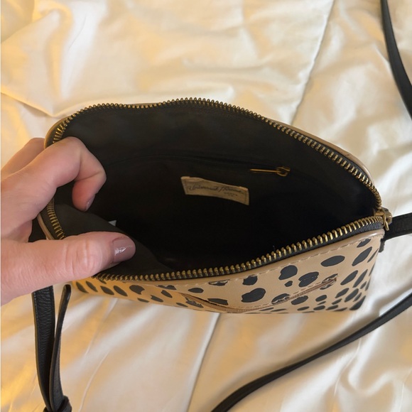 Leopard Print Crossbody Bag - Picture 3 of 3